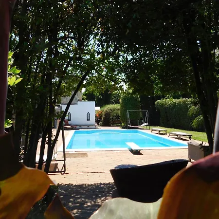 Con Piscina Immersa Nel Cascina (Pisa)