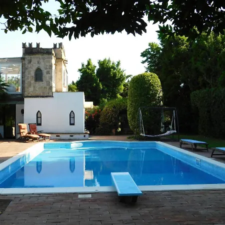 Con Piscina Immersa Nel Cascina (Pisa)