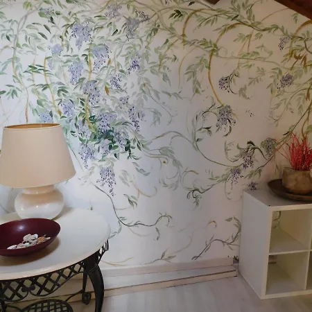 Con Piscina Immersa Nel Appartement