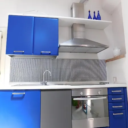 Appartement Con Piscina Immersa Nel *