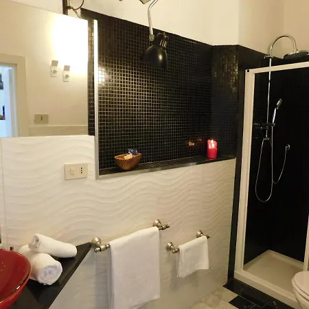 Con Piscina Immersa Nel Appartement