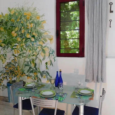 Appartement Con Piscina Immersa Nel