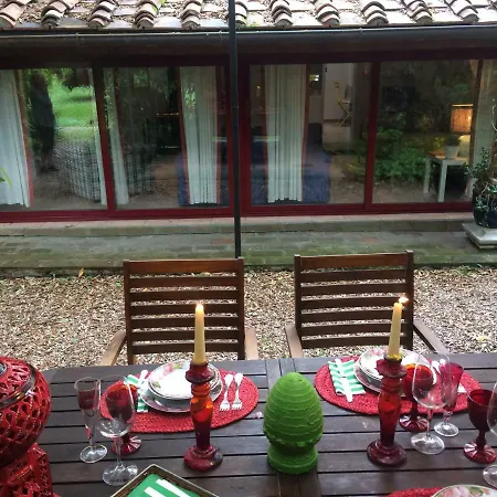 Appartement Con Piscina Immersa Nel *